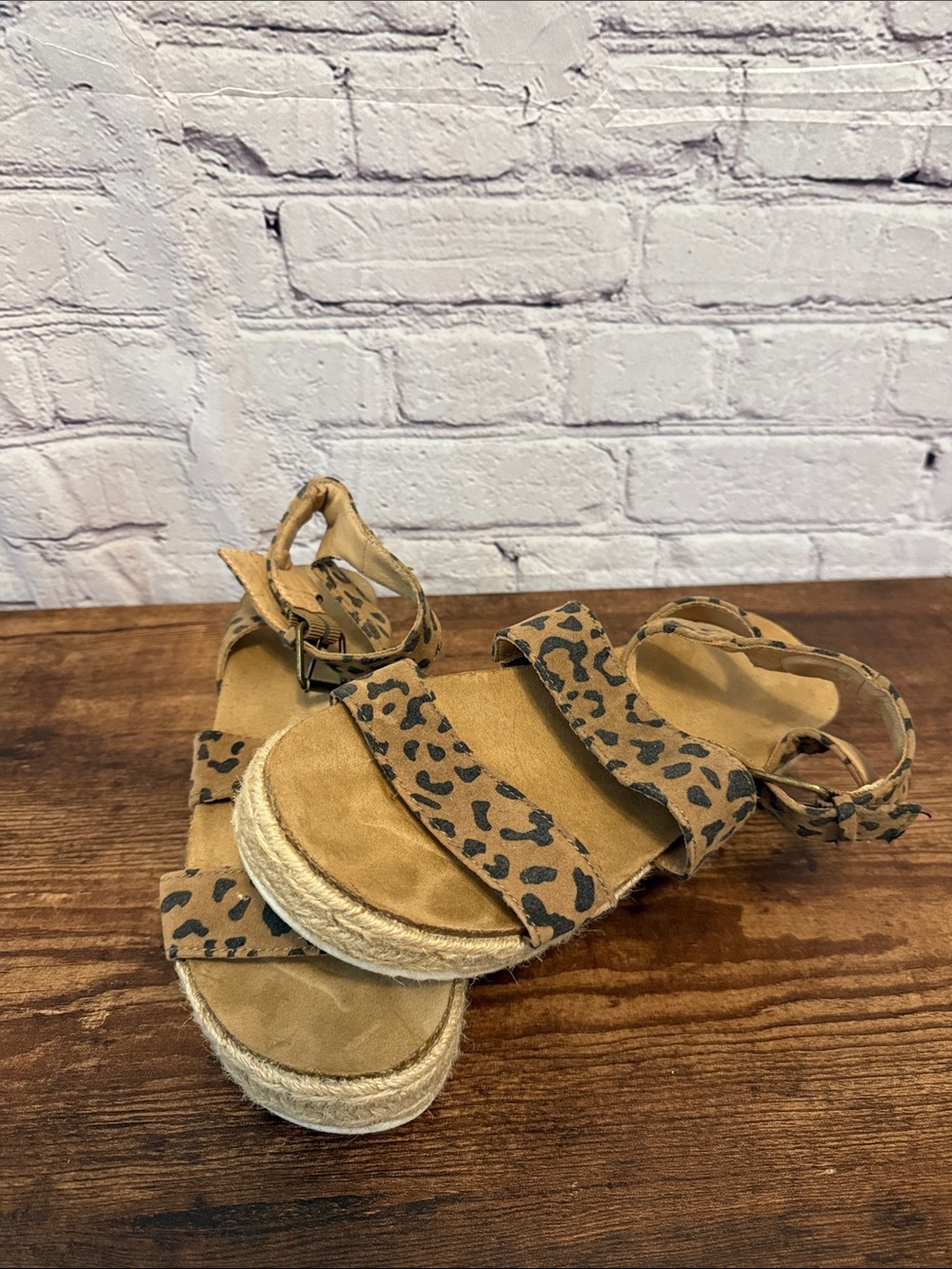 Universal Thread Tan Leopard Espadrille Platform Sandals